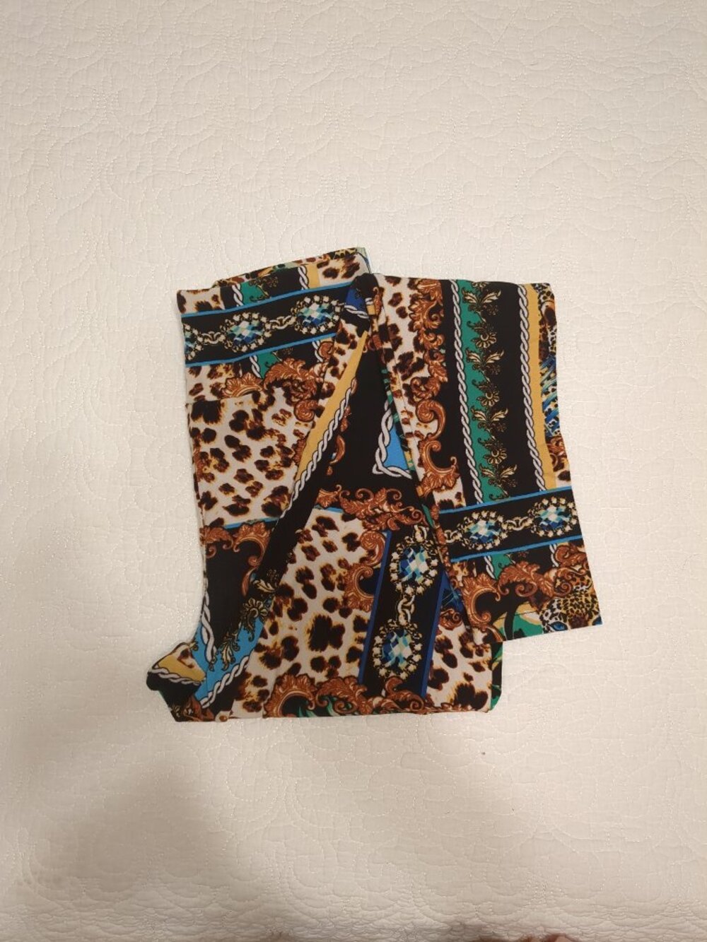 Small  🌿🐅🐯🌿 Abstract Animal Leaf Print Comfy Soft Leggings